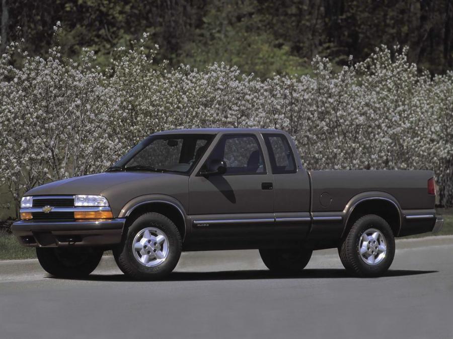  Chevrolet S-10 ZR2 Extended Cab 1998 года  (фото 8 из 15)